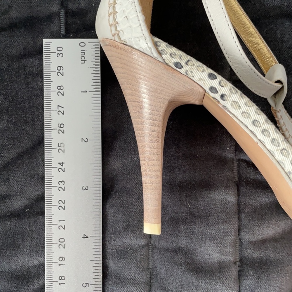Just Cavalli Ivory Leather T-Strap Sandals - Picture 5 of 5
